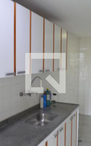 Apartamento para alugar com 75m², 2 quartos e 1 vagaCozinha