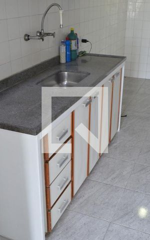 Apartamento para alugar com 75m², 2 quartos e 1 vagaCozinha