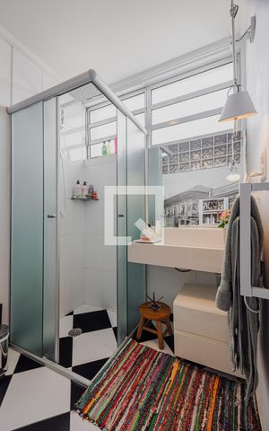 Apartamento à venda com 101m², 2 quartos e 1 vagaBanheiro da Suíte