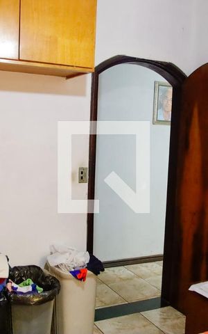 Casa à venda com 185m², 4 quartos e 2 vagas Casa à venda com 185m², 4 quartos e 2 vagasQuarto 3