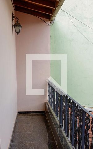 Casa à venda com 185m², 4 quartos e 2 vagas Casa à venda com 185m², 4 quartos e 2 vagasÁrea Externa