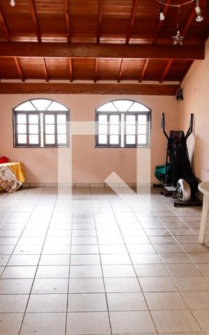 Casa à venda com 185m², 4 quartos e 2 vagas Casa à venda com 185m², 4 quartos e 2 vagasÁrea Gourmet