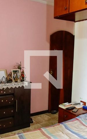 Casa à venda com 185m², 4 quartos e 2 vagas Casa à venda com 185m², 4 quartos e 2 vagasSuíte
