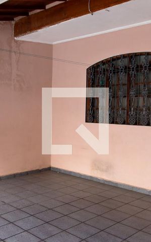 Casa à venda com 185m², 4 quartos e 2 vagas Casa à venda com 185m², 4 quartos e 2 vagasGaragem
