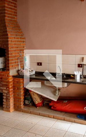 Casa à venda com 185m², 4 quartos e 2 vagas Casa à venda com 185m², 4 quartos e 2 vagasÁrea Gourmet