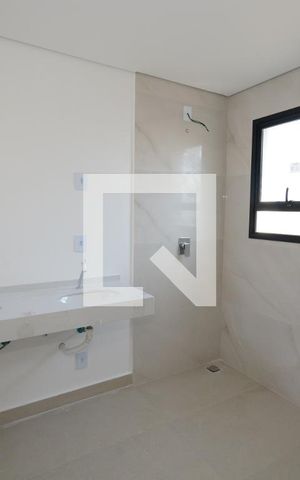 Casa de condomínio à venda com 350m², 4 quartos e 4 vagasBanheiro da Suíte 1