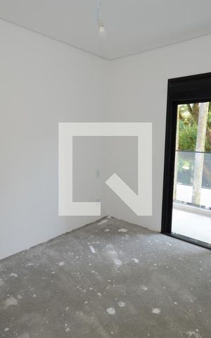 Casa de condomínio à venda com 350m², 4 quartos e 4 vagasSuíte 3