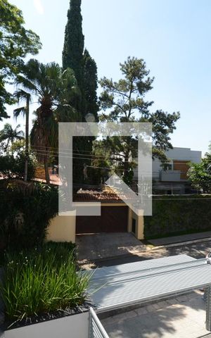Casa de condomínio à venda com 350m², 4 quartos e 4 vagasVista da Varanda