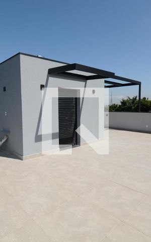 Casa de condomínio à venda com 350m², 4 quartos e 4 vagasTerraço