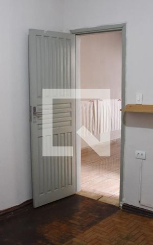 Casa para alugar com 120m², 2 quartos e 2 vagasQuarto 3