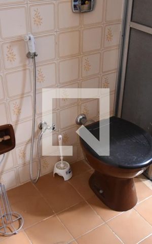 Casa para alugar com 120m², 2 quartos e 2 vagasBanheiro