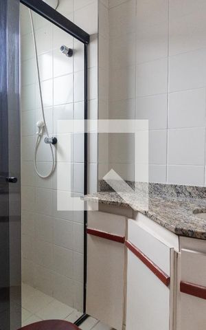 Casa de condomínio à venda com 128m², 3 quartos e 2 vagas Casa de condomínio à venda com 128m², 3 quartos e 2 vagasBanheiro da Suíte 2