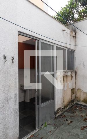 Casa de condomínio à venda com 128m², 3 quartos e 2 vagas Casa de condomínio à venda com 128m², 3 quartos e 2 vagasQuintal