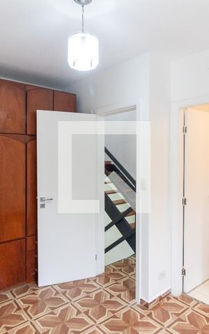 Casa de condomínio à venda com 128m², 3 quartos e 2 vagas Casa de condomínio à venda com 128m², 3 quartos e 2 vagasQuarto 1