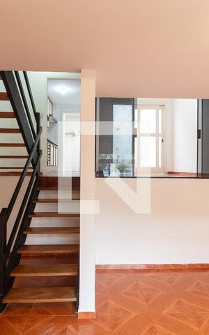 Casa de condomínio à venda com 128m², 3 quartos e 2 vagas Casa de condomínio à venda com 128m², 3 quartos e 2 vagasSala de Estar
