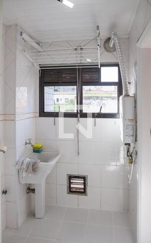 Apartamento à venda com 80m², 3 quartos e 1 vaga Apartamento à venda com 80m², 3 quartos e 1 vagaÁrea de Serviço