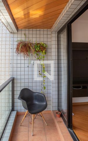 Apartamento à venda com 80m², 3 quartos e 1 vaga Apartamento à venda com 80m², 3 quartos e 1 vagaSacada