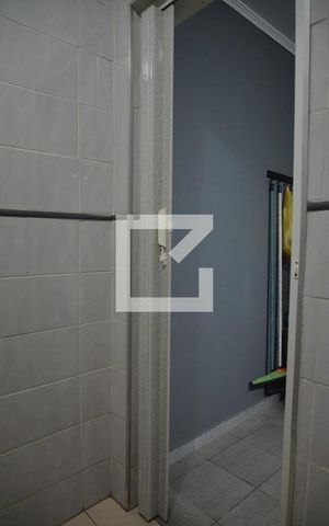 Casa à venda com 162m², 4 quartos e 2 vagasBanheiro de serviço