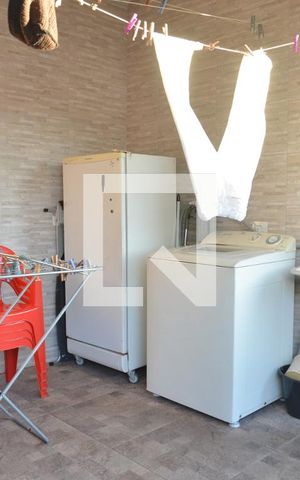 Casa à venda com 162m², 4 quartos e 2 vagasÁrea de Serviço