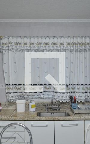 Casa à venda com 162m², 4 quartos e 2 vagasCozinha
