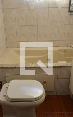 Casa à venda com 162m², 4 quartos e 2 vagasBanheiro da Suíte