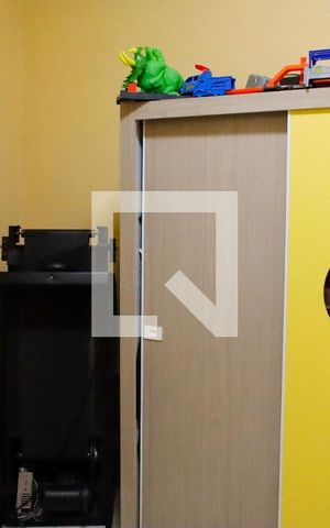 Casa à venda com 260m², 6 quartos e 2 vagas Casa à venda com 260m², 6 quartos e 2 vagasQuarto 5