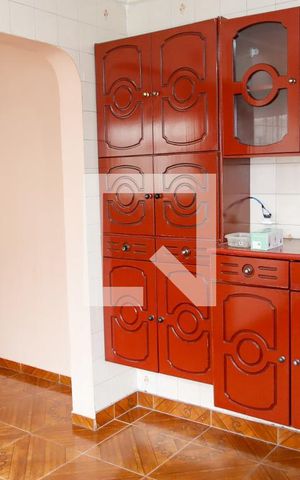 Casa à venda com 260m², 6 quartos e 2 vagas Casa à venda com 260m², 6 quartos e 2 vagasCozinha