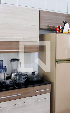 Casa à venda com 260m², 6 quartos e 2 vagas Casa à venda com 260m², 6 quartos e 2 vagasCozinha