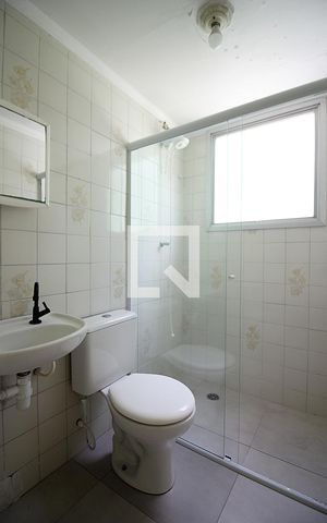 Apartamento à venda com 48m², 2 quartos e 1 vagaBanheiro Social