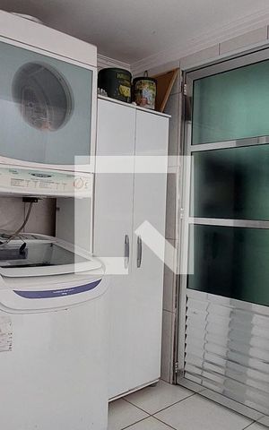 Casa à venda com 200m², 4 quartos e 1 vaga Casa à venda com 200m², 4 quartos e 1 vagaÁrea de Serviço