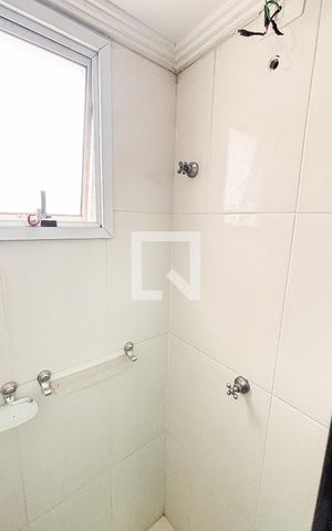 Apartamento à venda com 52m², 2 quartos e 1 vaga Apartamento à venda com 52m², 2 quartos e 1 vagaBanheiro