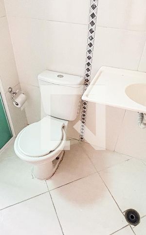 Apartamento à venda com 52m², 2 quartos e 1 vaga Apartamento à venda com 52m², 2 quartos e 1 vagaBanheiro