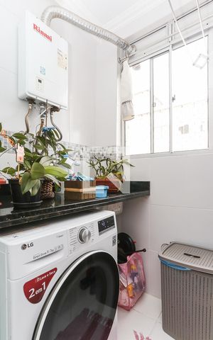 Apartamento à venda com 63m², 3 quartos e 1 vaga Apartamento à venda com 63m², 3 quartos e 1 vagaLavanderia