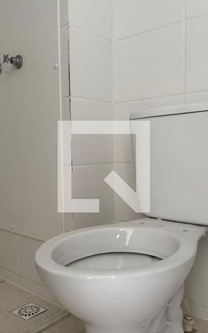 Apartamento à venda com 66m², 2 quartos e 1 vaga Apartamento à venda com 66m², 2 quartos e 1 vagaBanheiro Social