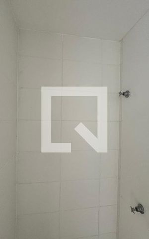 Apartamento à venda com 66m², 2 quartos e 1 vaga Apartamento à venda com 66m², 2 quartos e 1 vagaBanheiro Social
