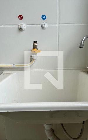 Apartamento à venda com 66m², 2 quartos e 1 vaga Apartamento à venda com 66m², 2 quartos e 1 vagaCozinha e Área de Serviço