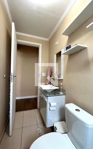 Apartamento à venda com 55m², 2 quartos e 1 vaga Apartamento à venda com 55m², 2 quartos e 1 vagaBanheiro