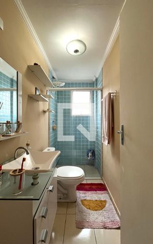 Apartamento à venda com 55m², 2 quartos e 1 vaga Apartamento à venda com 55m², 2 quartos e 1 vagaBanheiro