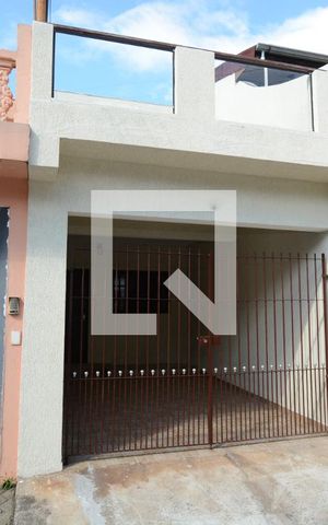 Casa de condomínio para alugar com 126m², 2 quartos e 1 vagaFachada