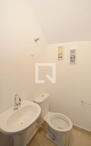 Casa de condomínio para alugar com 126m², 2 quartos e 1 vagaLavabo