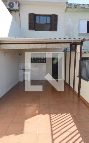 Casa de condomínio para alugar com 126m², 2 quartos e 1 vagaQuintal