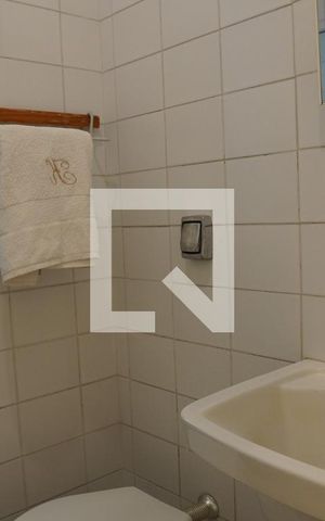 Apartamento à venda com 300m², 6 quartos e 4 vagasBanheiro de serviço
