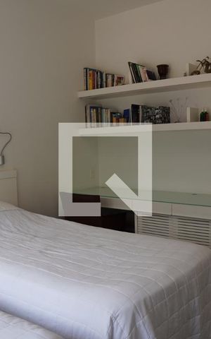 Apartamento à venda com 300m², 6 quartos e 4 vagasQuarto 2 