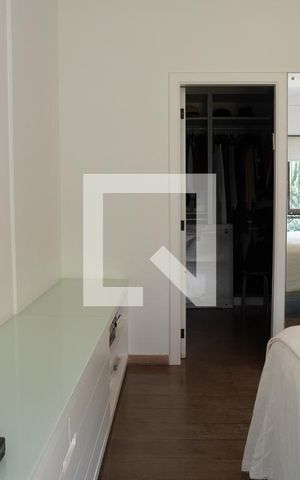 Apartamento à venda com 300m², 6 quartos e 4 vagasSuite