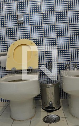 Apartamento à venda com 300m², 6 quartos e 4 vagasBanheiro da Suite 2 