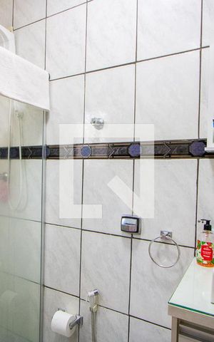 Apartamento à venda com 80m², 3 quartos e 2 vagasBanheiro do quarto 1
