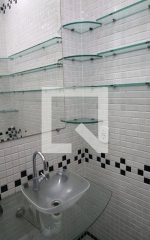 Casa à venda com 230m², 4 quartos e 2 vagasBanheiro da Suíte 3