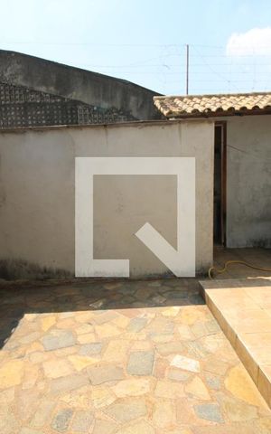 Casa à venda com 230m², 4 quartos e 2 vagasTerraço
