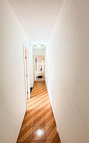 Casa à venda com 180m², 4 quartos e 2 vagas Casa à venda com 180m², 4 quartos e 2 vagasCorredor