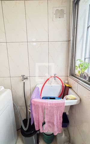 Casa à venda com 180m², 4 quartos e 2 vagas Casa à venda com 180m², 4 quartos e 2 vagasÁrea de Serviço